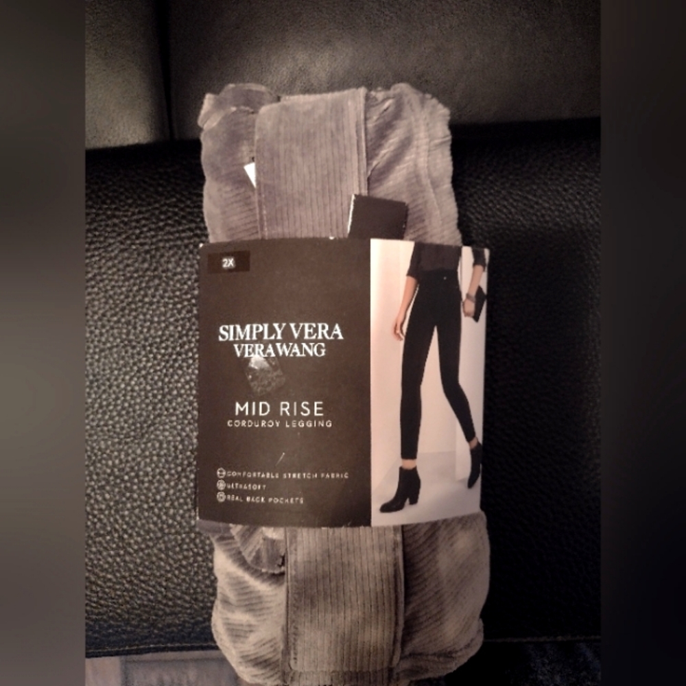 Vera Wang Corduroy Mid Rise 2x leggings NWT